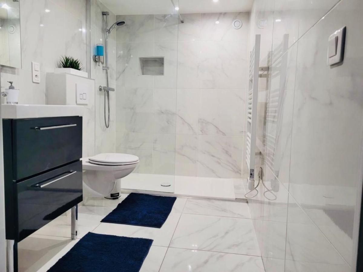 100M2 2 Chambres 8 Personnes - Grand Parking Et Terrasse Privee - Proche Cdg-Parc Expositions-Paris-Asterix-Disney Villepinte  Bagian luar foto